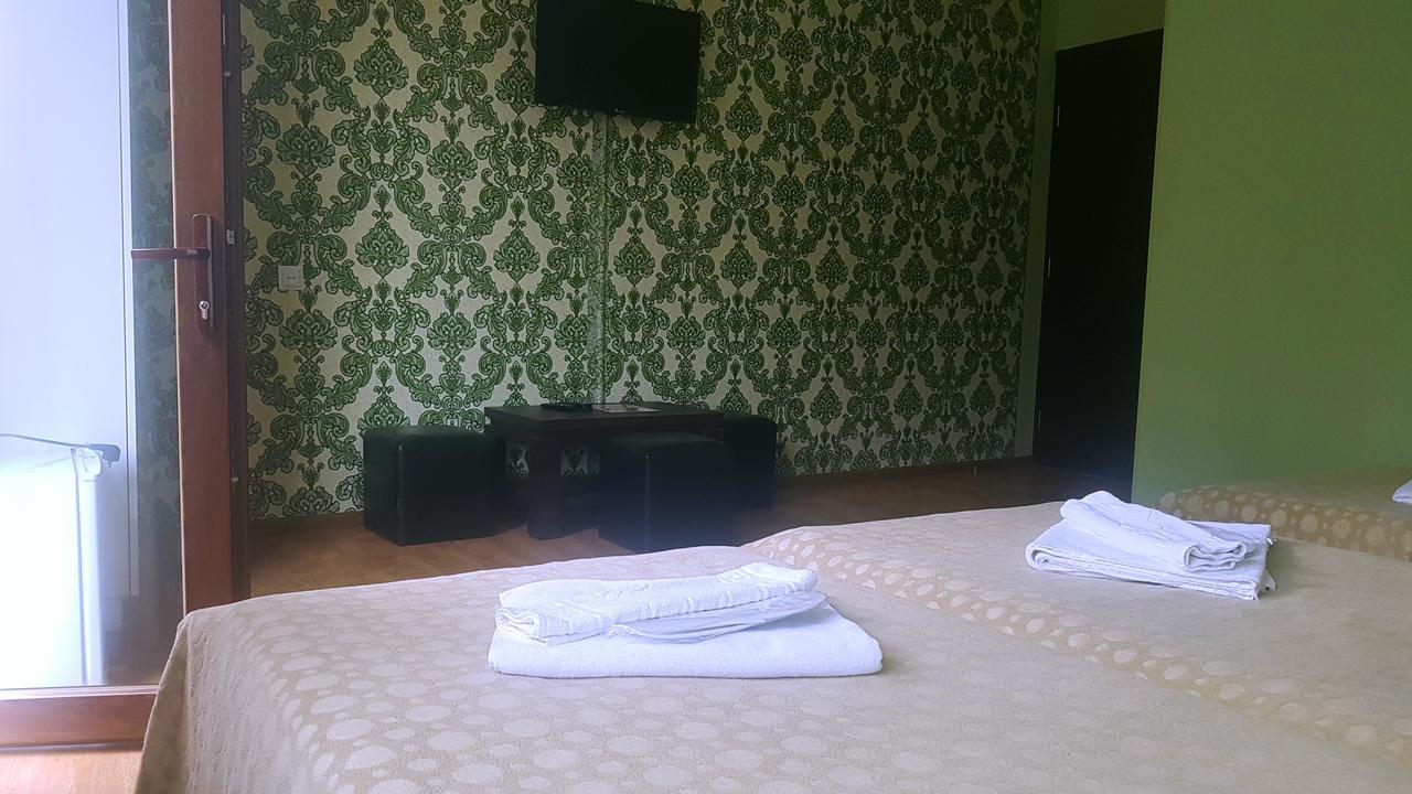 Hotel Stal+ Tbilisi Esterno foto
