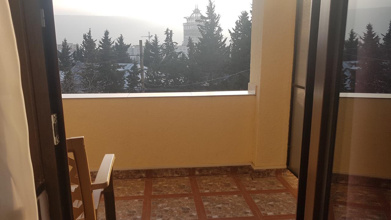 Hotel Stal+ Tbilisi Esterno foto