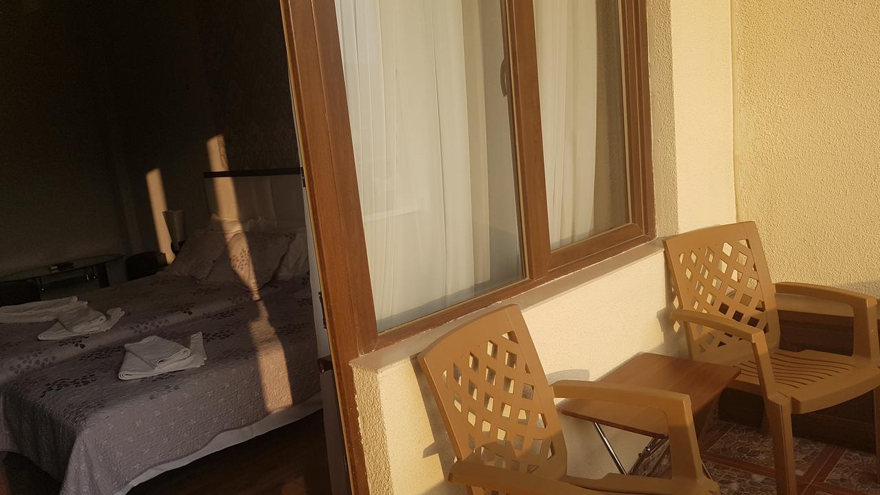 Hotel Stal+ Tbilisi Esterno foto