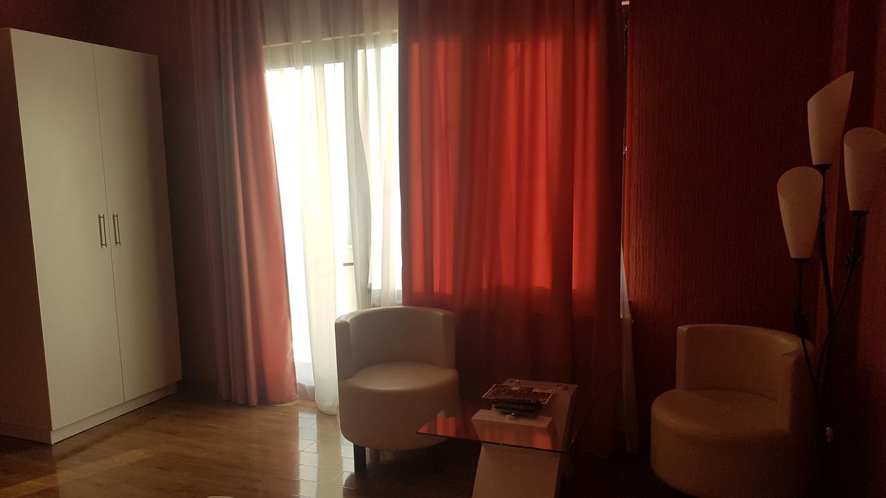 Hotel Stal+ Tbilisi Esterno foto