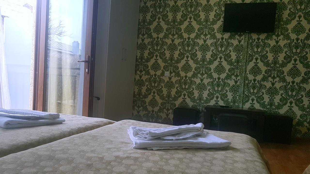 Hotel Stal+ Tbilisi Esterno foto