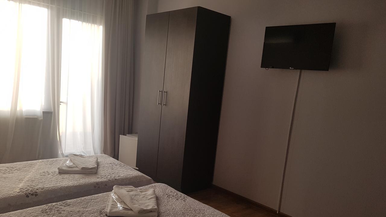 Hotel Stal+ Tbilisi Esterno foto