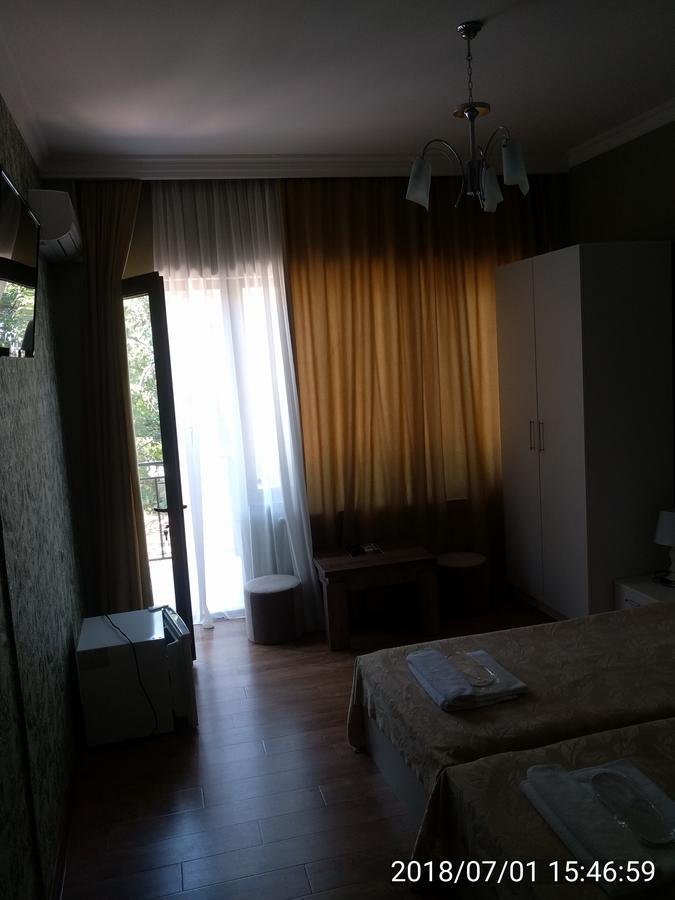 Hotel Stal+ Tbilisi Esterno foto