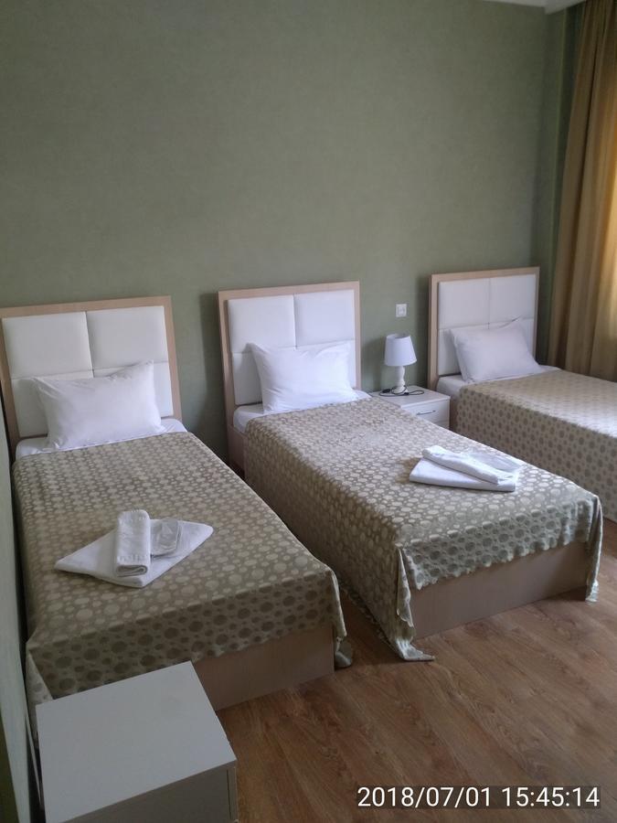 Hotel Stal+ Tbilisi Esterno foto