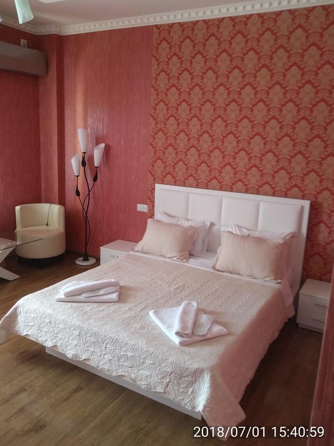 Hotel Stal+ Tbilisi Esterno foto